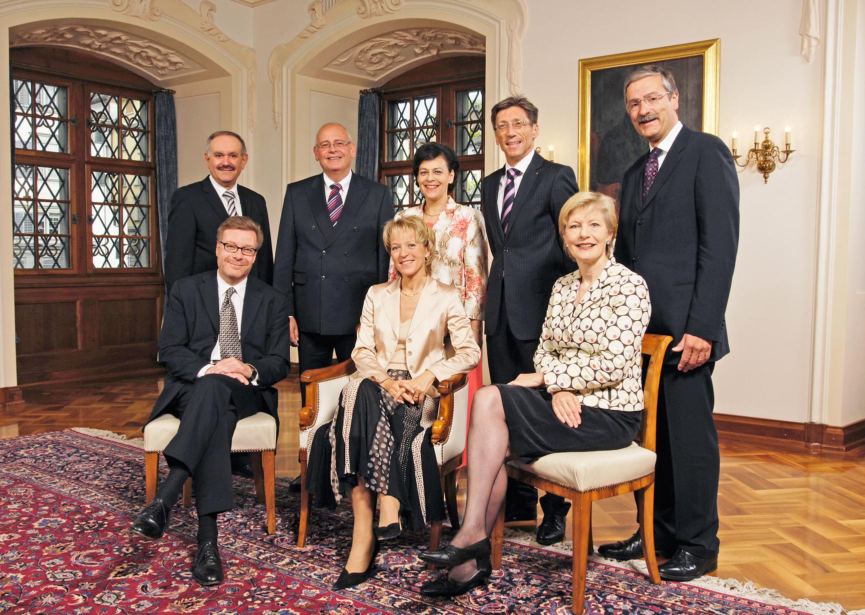 Offizielles Gruppenfoto des Regierungsrates.