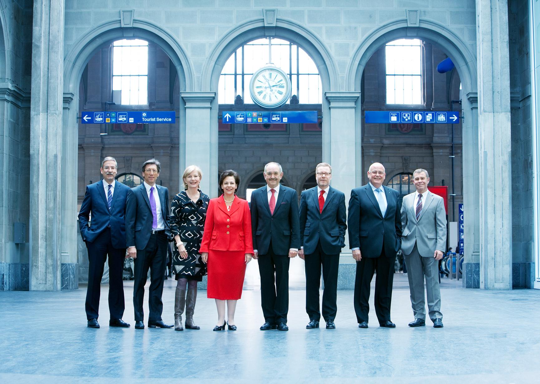 Offizielles Gruppenfoto des Regierungsrates.