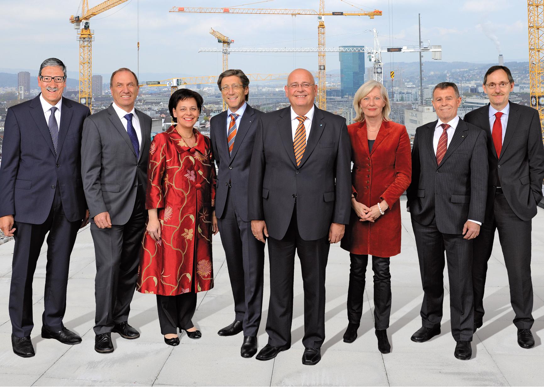 Offizielles Gruppenfoto des Regierungsrates.