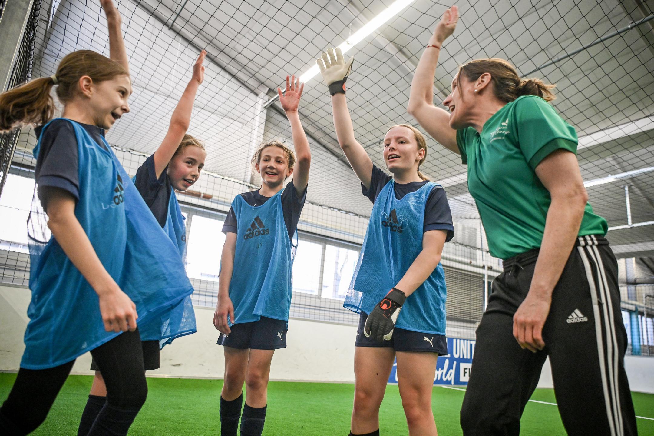 Impressionen Fairplay für Frauen, am Samstag, 8. März 2025, (Melanie Duchene)DIE BILDER DUERFEN NUR FUER DIE BESPROCHENE VERWENDUNG GEBRAUCHT WERDEN, WEITERE NUTZUNGEN SIND MIT DER FOTOGRAFIN, MELANIE DUCHENE ABZUKLAEREN.