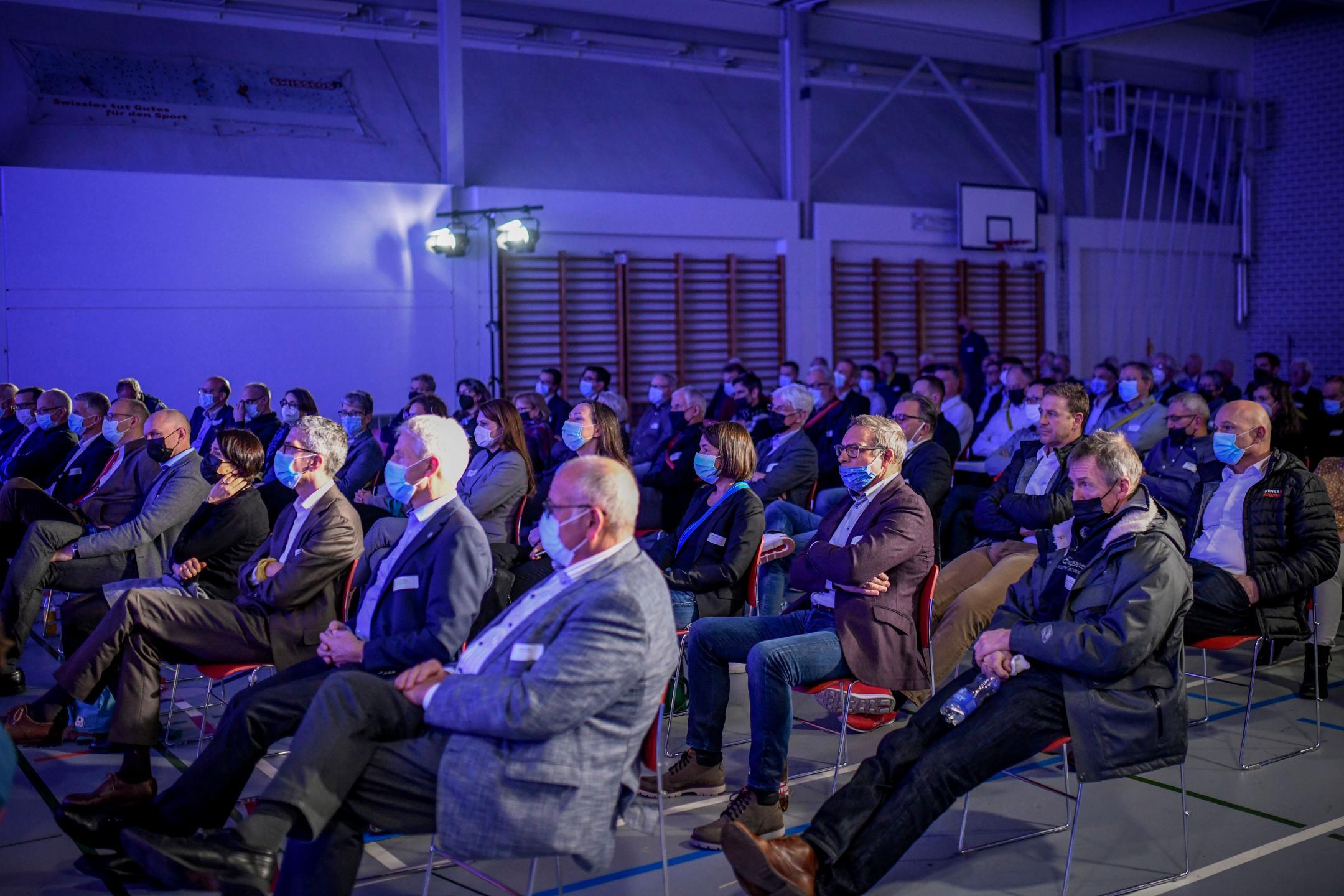 Impressionen zur Eroeffnung des Sportzentrum Kerenzerberg, am Donnerstag, 16. Dezember 2021 (Melanie Duchene)DIE BILDER DUERFEN NUR FUER DIE BESPROCHENE VERWENDUNG GEBRAUCHT WERDEN, WEITERE NUTZUNGEN SIND MIT DER FOTOGRAFIN, MELANIE DUCHENE ABZUKLAEREN.