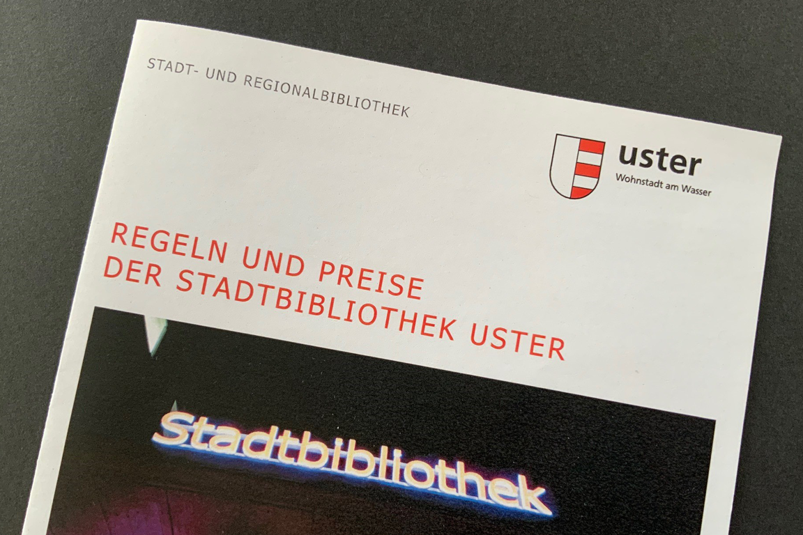 Titelseite der Gebührenordnung der Stadtbibliothek Uster