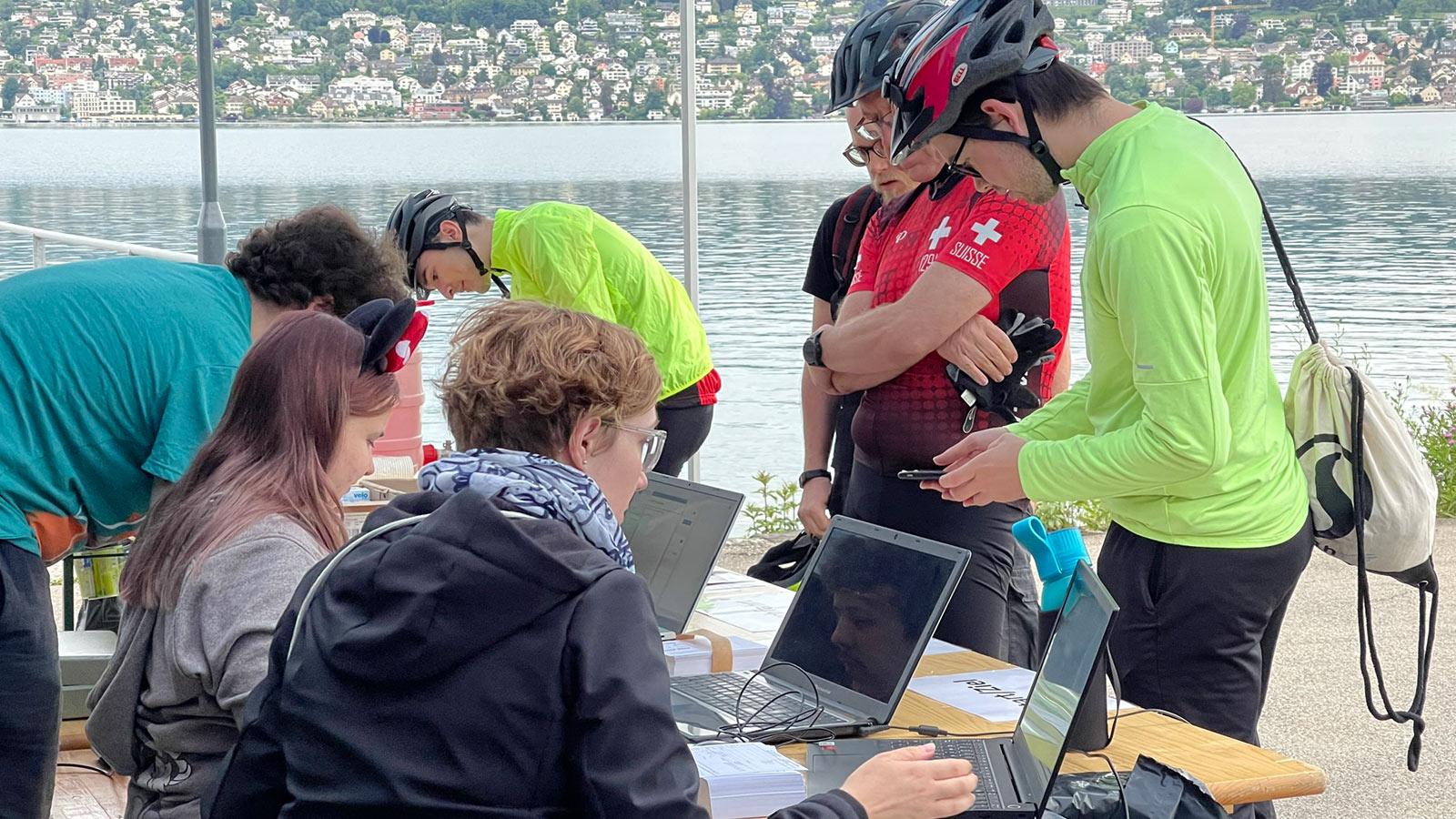 Für die Umrundung werden Streckenkarten gelöst.