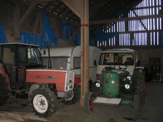 Ökonomiegebäude, welches zu einem stillen Lager umgenutzt wurde.