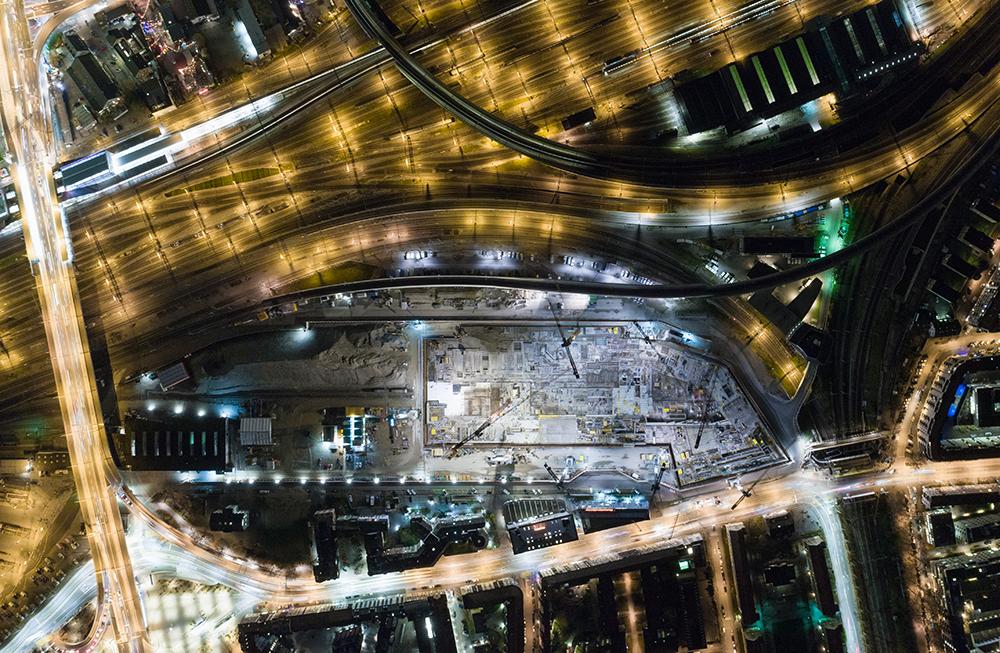 Die PJZ-Baustelle bei Nacht und aus der Vogelperspektive, im November 2017. 