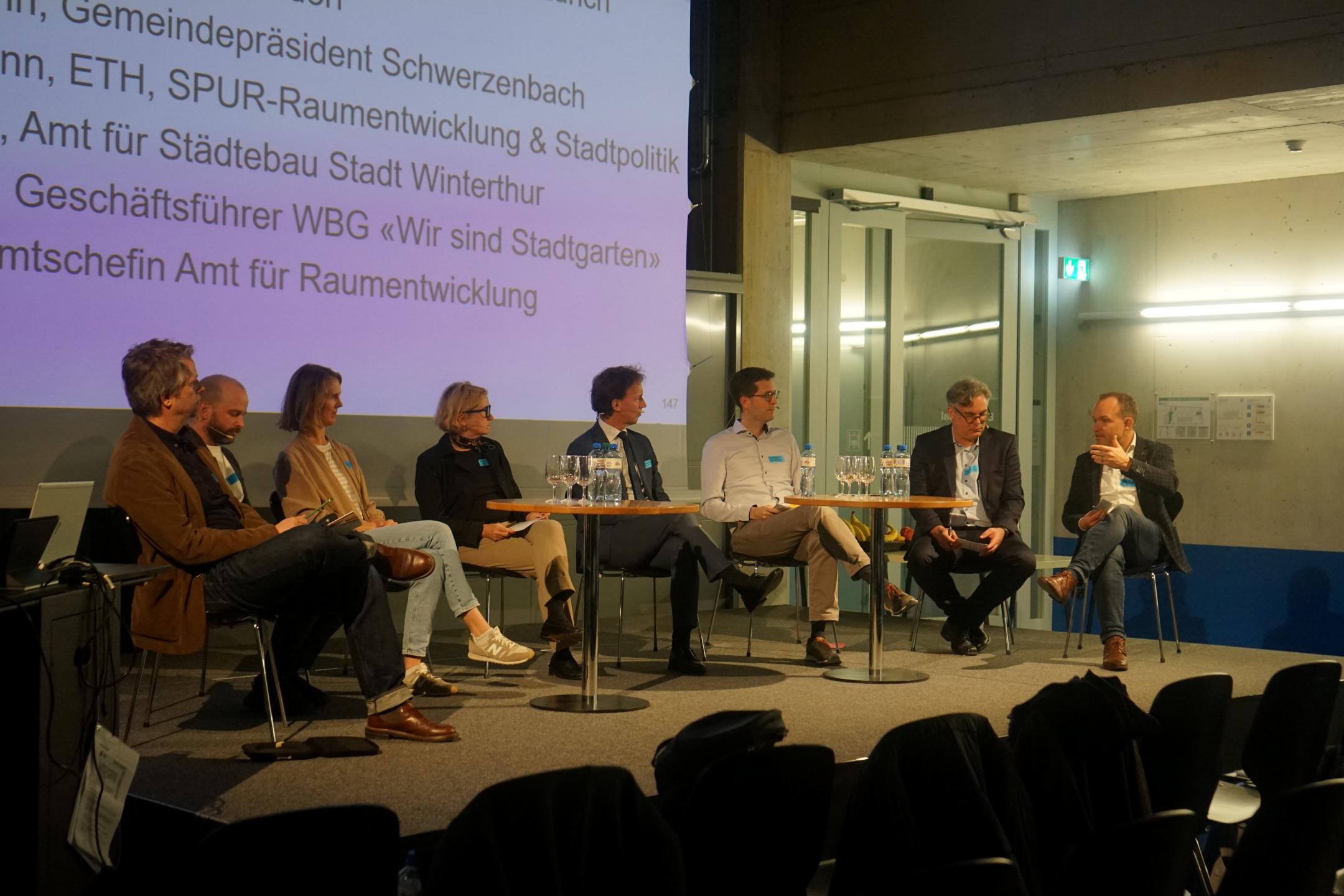 Podiumsdiskussion