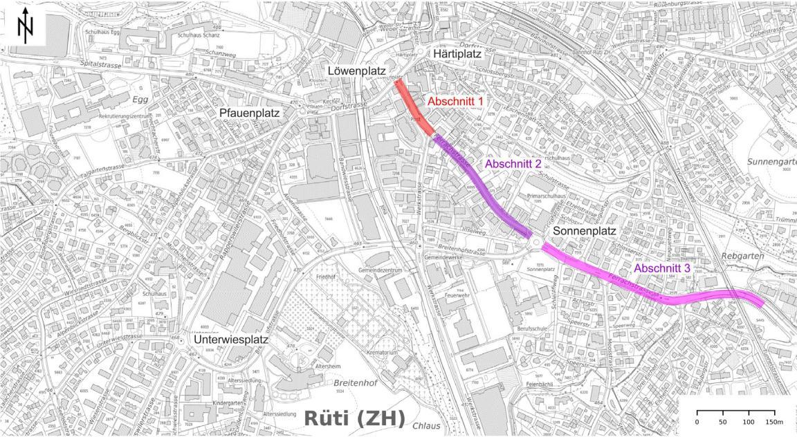 Schwarz-weisse Karte mit farbigen Markierungen