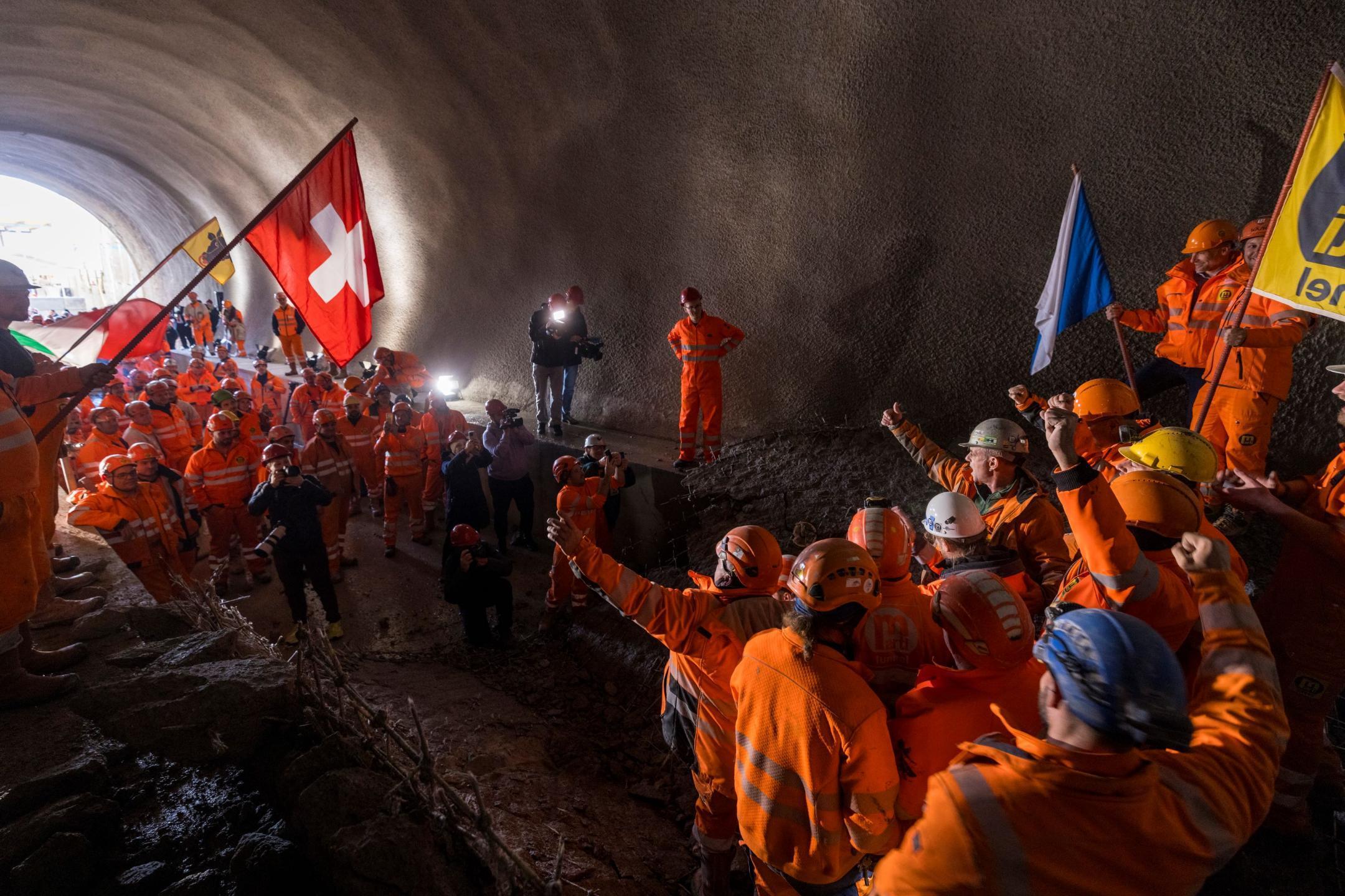 Feierlicher Stollendurchstich auf der Baustelle Entlastungsstollen Sihl-Zürichsee am Dienstag, 26. November 2024 in Thalwil. (AWEL/Alessandro Della Bella)