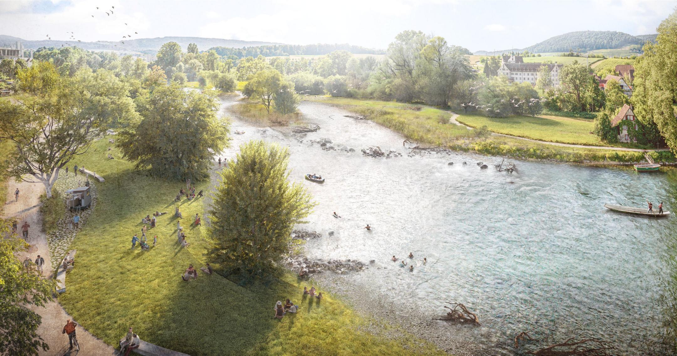 Eine breite Flusslandschaft mit naturbelassener, rechter Uferseite. Links sieht man Velo-Fahrer und Spaziergänger auf einem breiten Weg und Leute schwimmen im Fluss oder picknicken auf den Rasenstufen am Ufer. 
