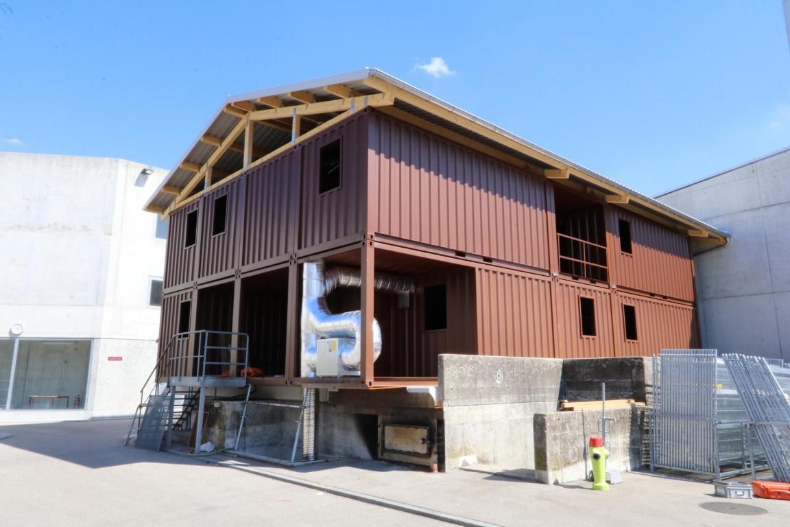 Containerbau als Übungsanlage für Brände in grossräumigen Wohnsituationen