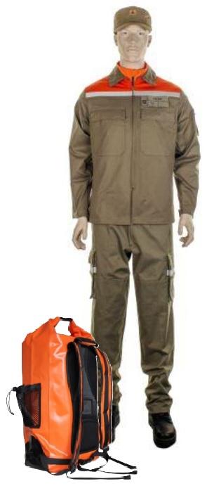 Angehöriger des Zivilschutzes mit persönlicher Ausrüstung.