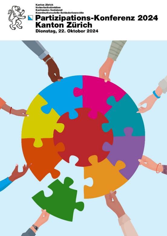 Eine bunte Zeichnung. In der Mitte ist ein Kreis zu sehen, der aus Puzzlesteinen besteht. Jeder Puzzlestein wird am Rand von einer Hand gehalten. Die Hände bilden sehr diverse Menschen ab. Ein Puzzlestein am linken unteren Rand wird noch zum Kreis hinzugefügt.