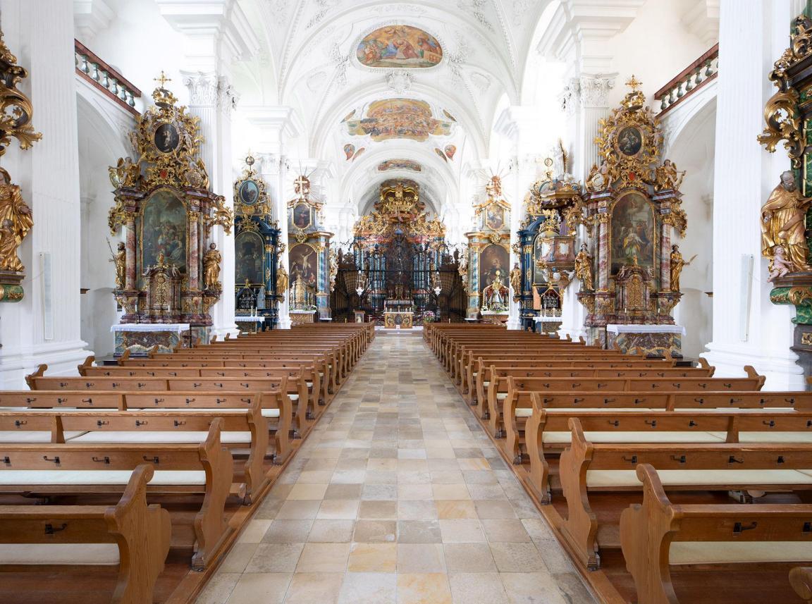 Ein Blick in die barocke Klosterkirche