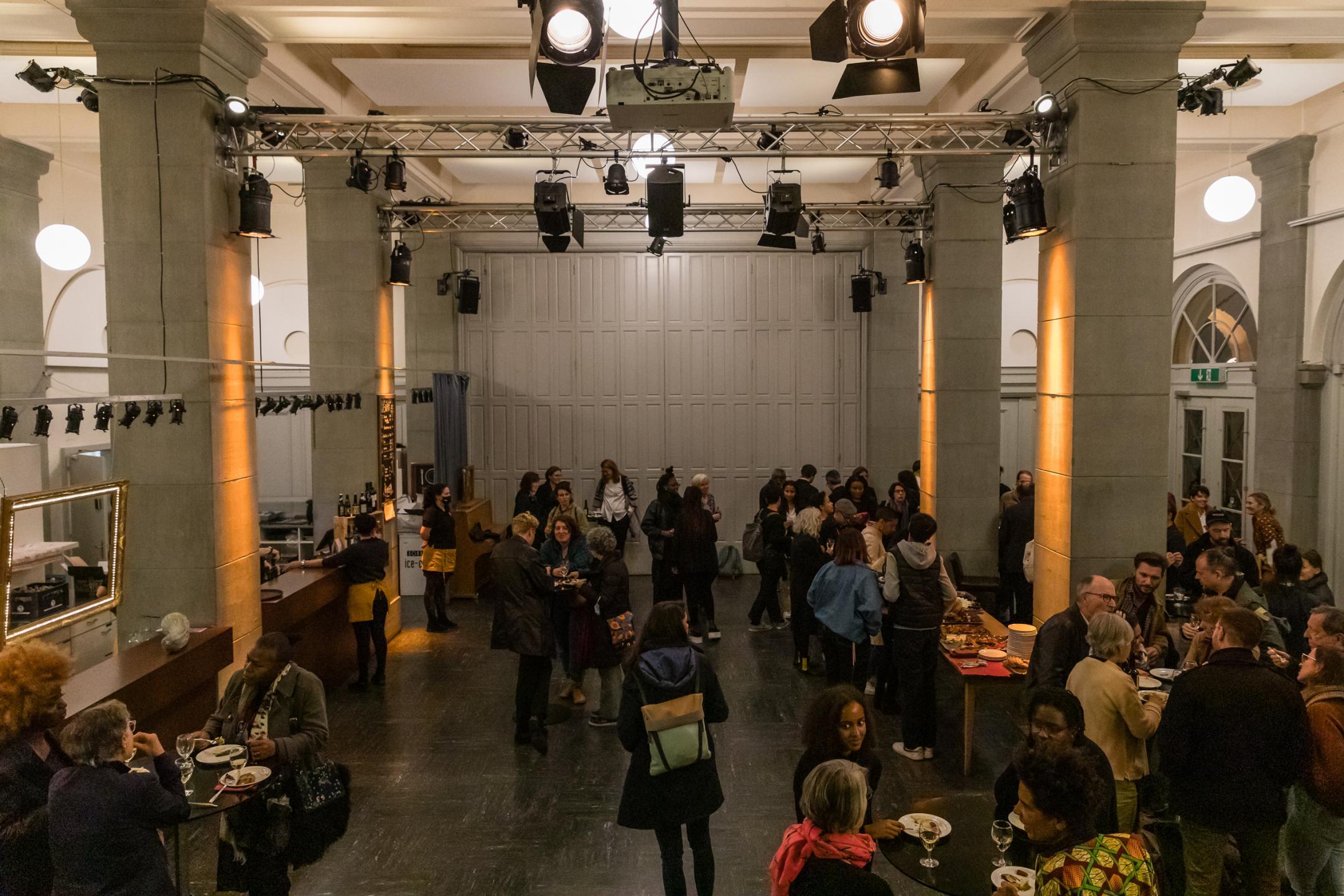 Blick in den Saal - Apéro im Kulturmarkt