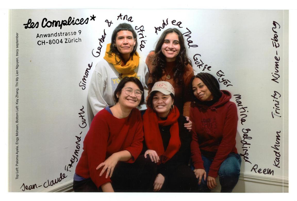ganzes Team Les Complices