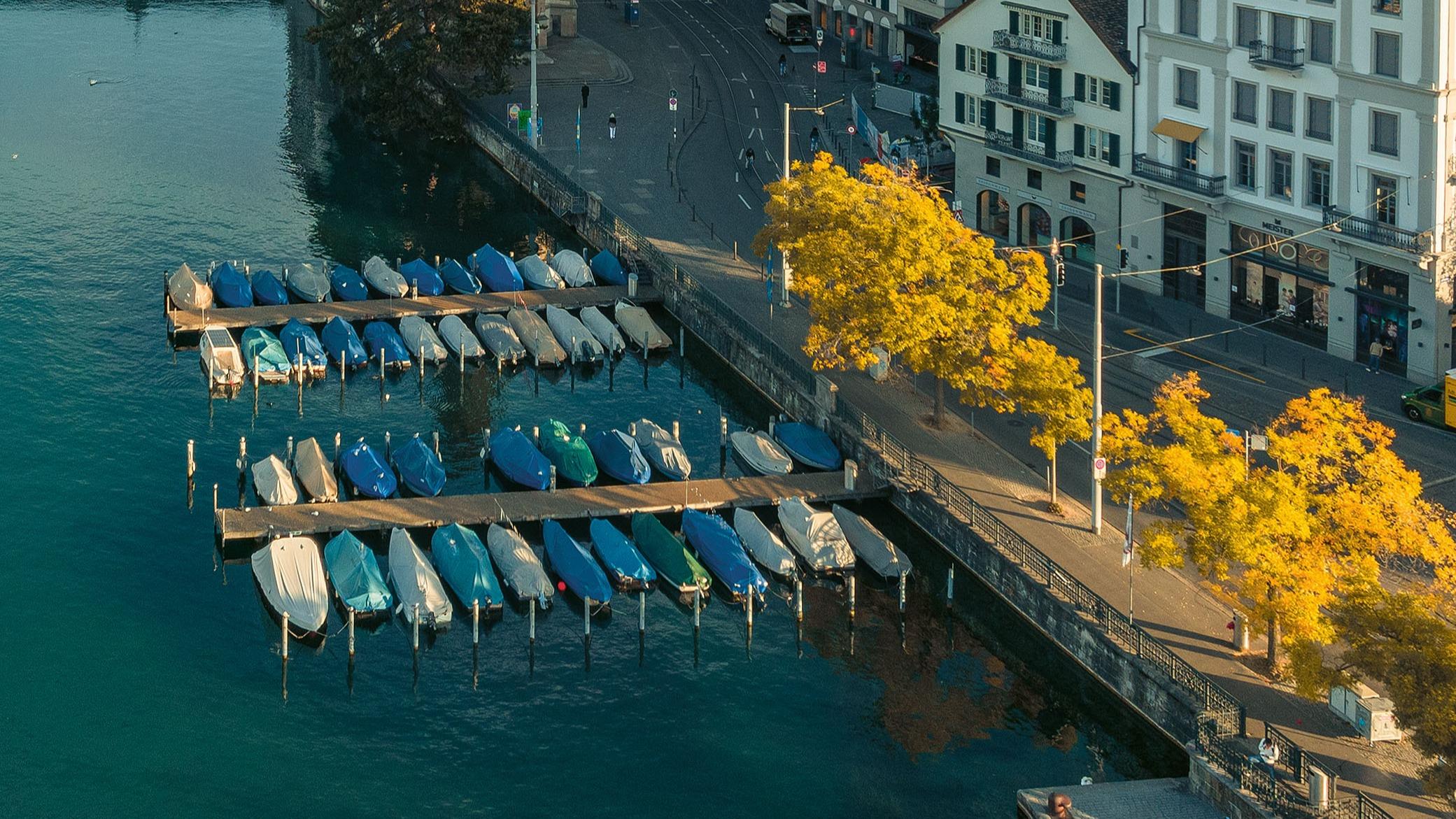 Boote am Limmatquai.