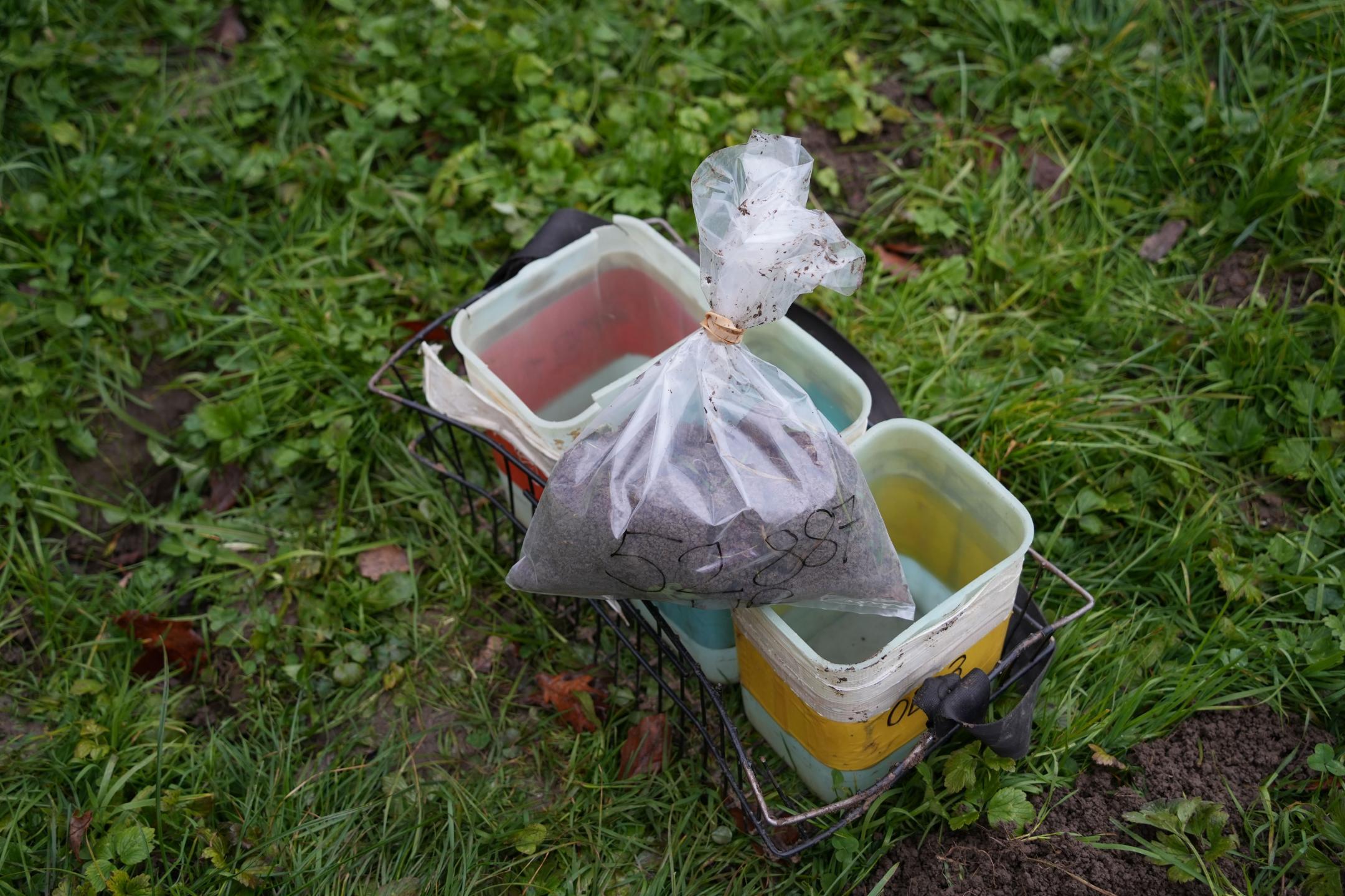 Bodenprobe nach der Probenentnahme