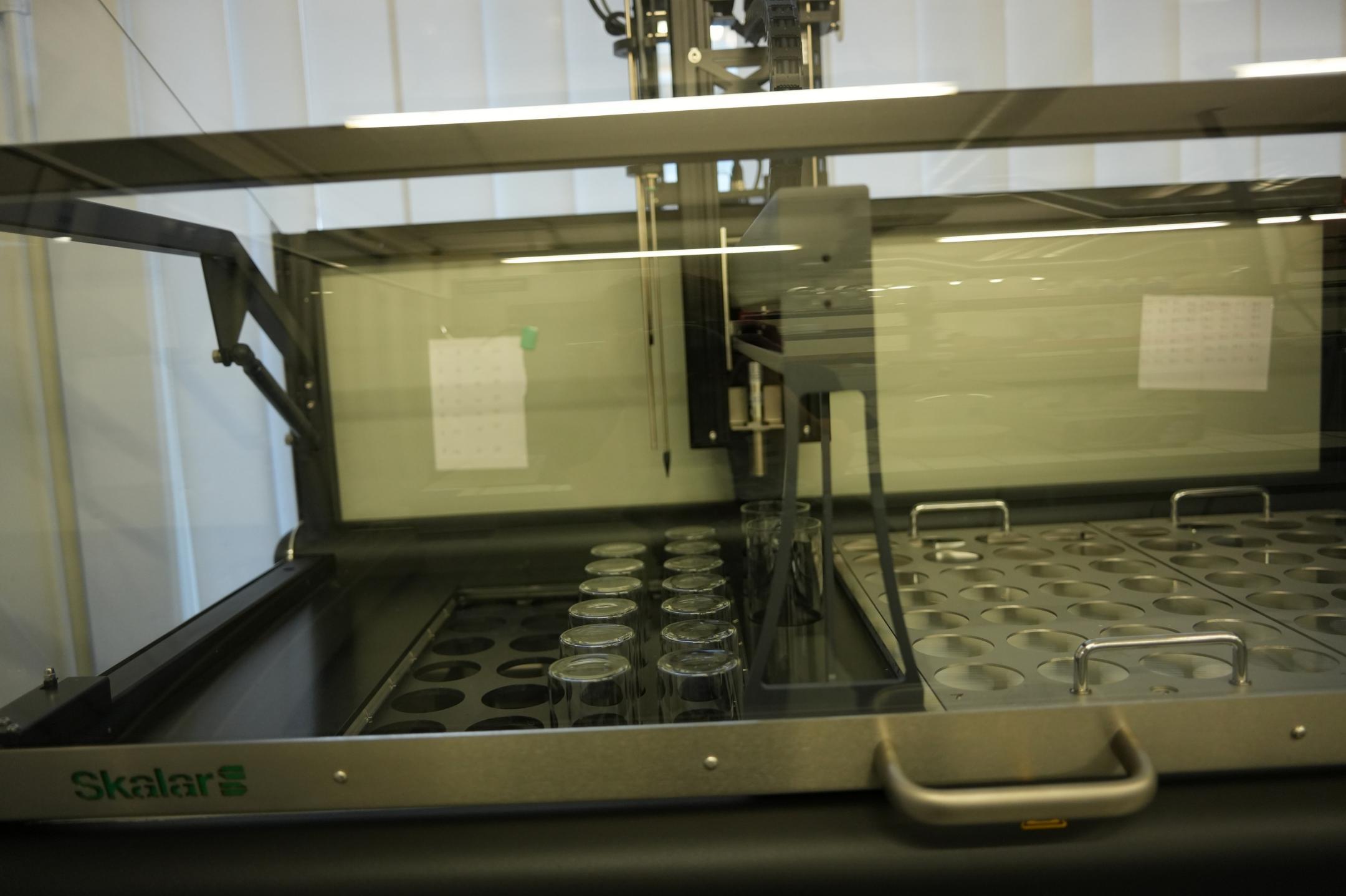 Automat zum Pipettieren von Proben