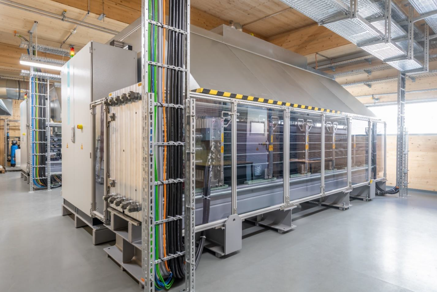 Zwei Elektrolyseure mit je 1.25 MW elektrischer Leistung
