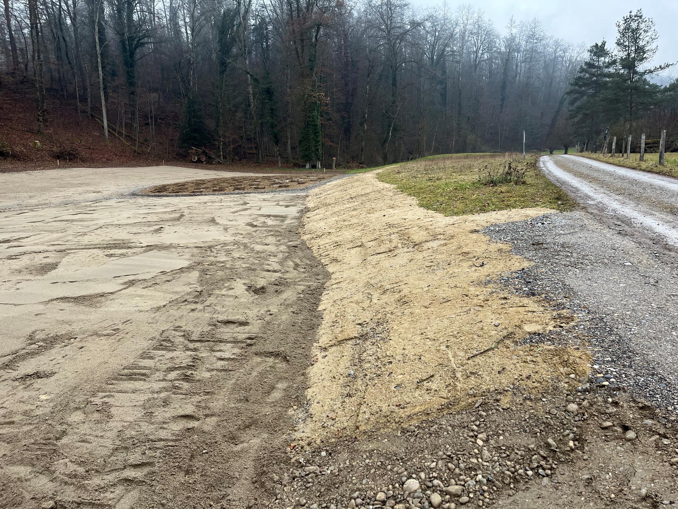 Unteres Loch Bauabnahme Sandböschung