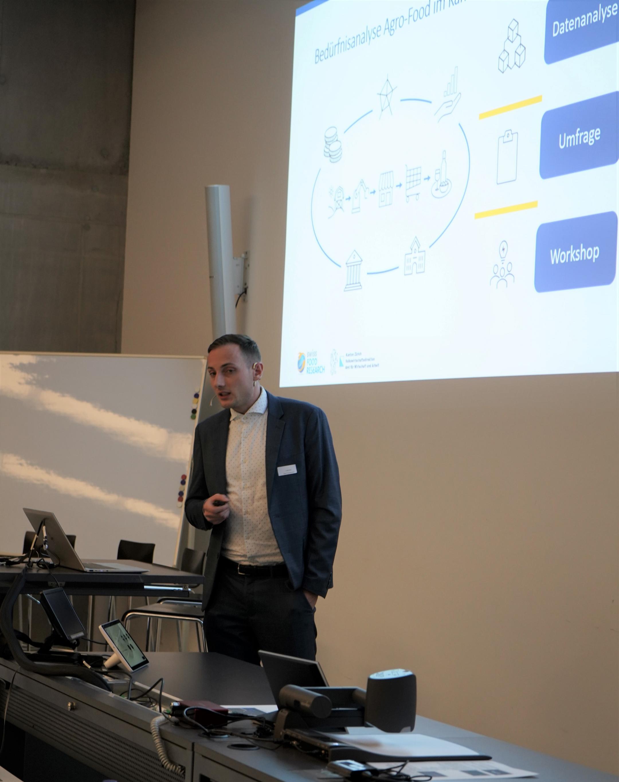 Lucas Grob stellt die Studie vor