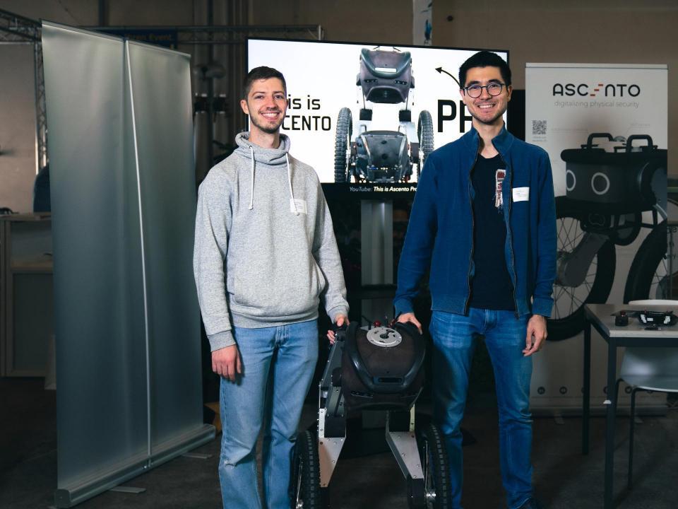 Circo Salzmann und Dominik Mannhart vom ETH-Spinoff Ascento Robotics