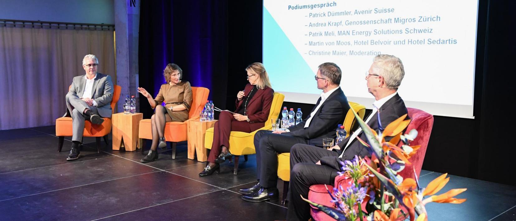 Die Panelisten auf der Bühne