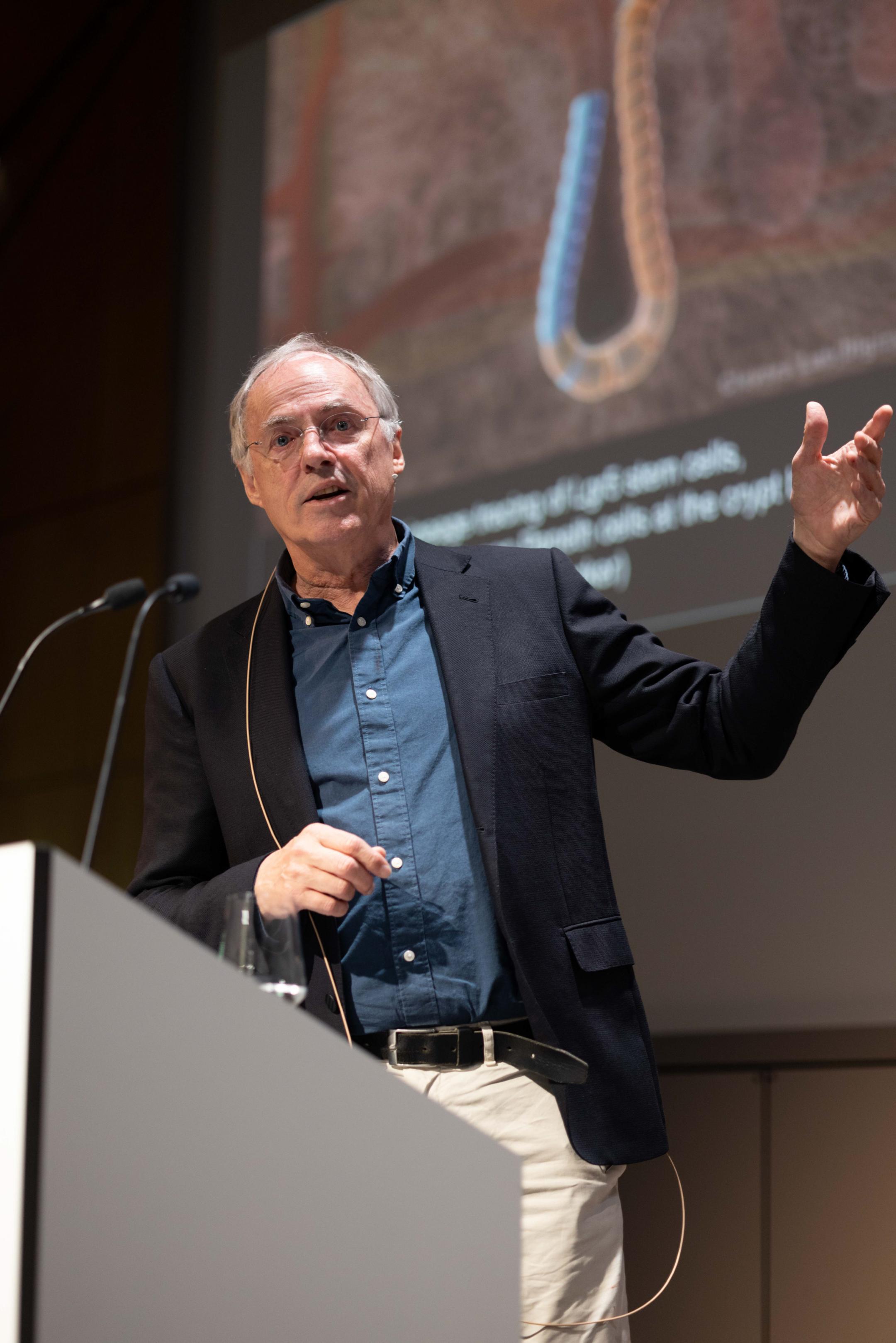 Speaker Hans Clevers an der Life Science Zurich Impact Conference 2023