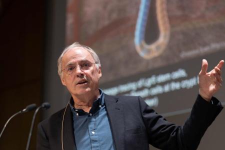 Speaker Hans Clevers an der Life Science Zurich Impact Conference 2023