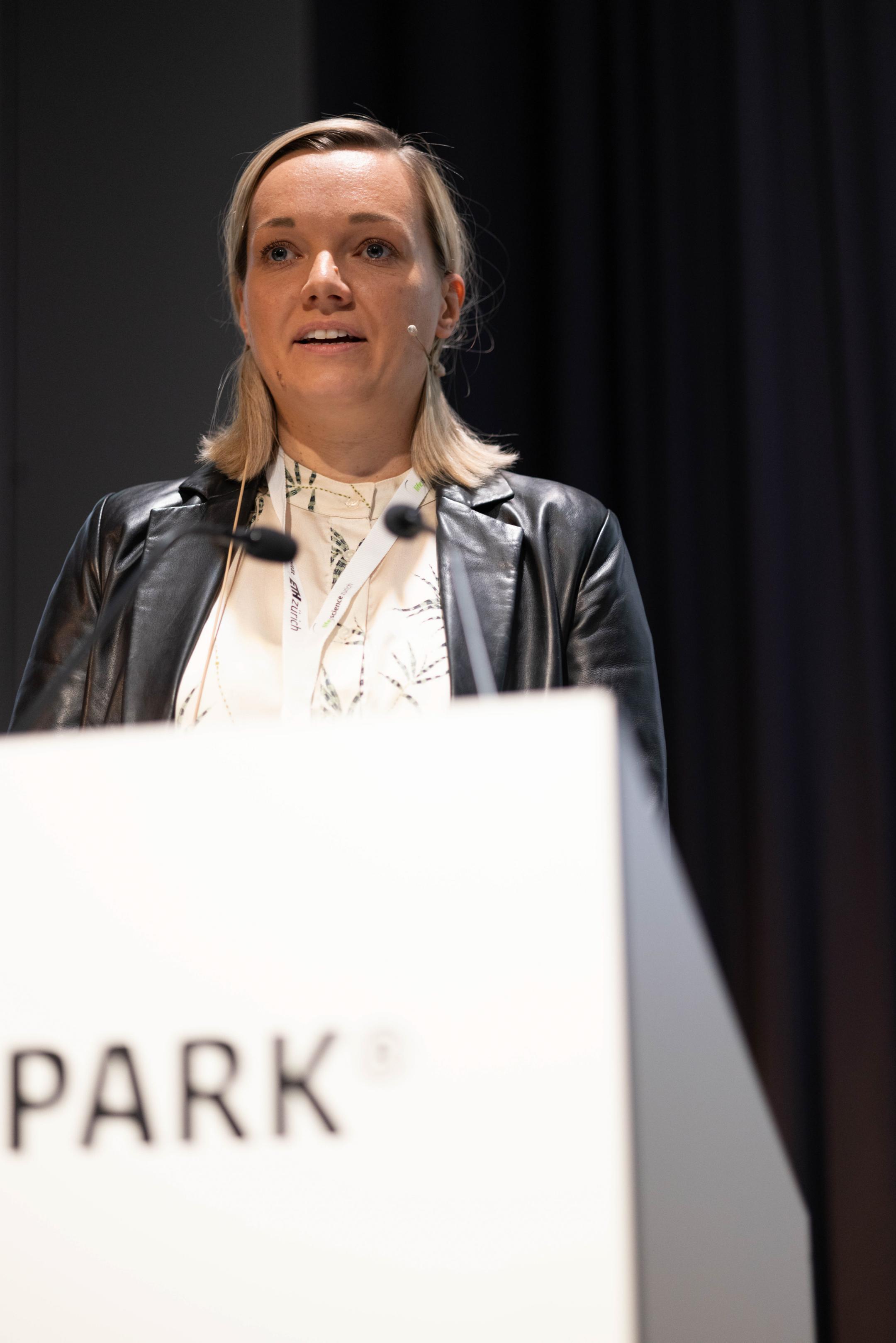 Speakerin Susanne Gedamke an der Life Science Zurich Impact Conference 2023