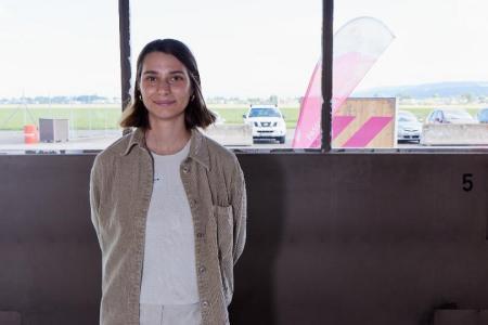 Kuori nutzt Lebensmittelabfälle wie Bananenschalen zur Herstellung nachhaltiger Produkte wie Schuhsohlen und Uhrenarmbänder. Bild: Tim Love Weber 