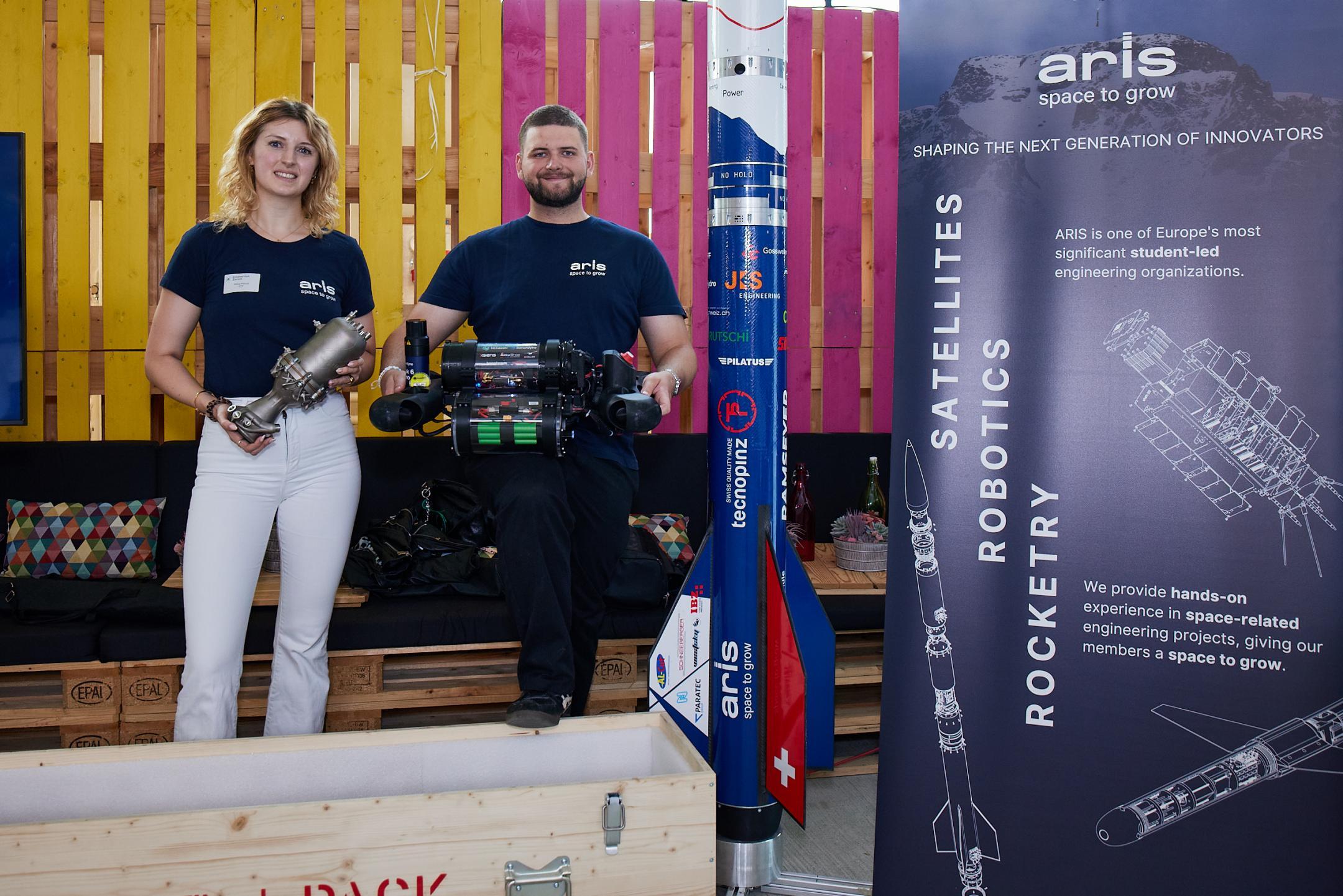 Chloé Pilloud, Präsidentin, und Victor Elliesen, Vizepräsident & Head of Industrial Relations von ARIS. Bild: Tim Love Weber 