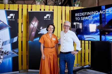 Judith Metschies, Senior Marketing Expert, und Ulrich Kübler, Business Development Manager von Starlab Space. Bild: Tim Love Weber