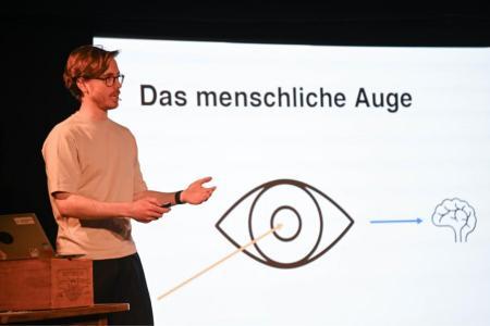 Manuel Kaufmann vom ETH AI Center.