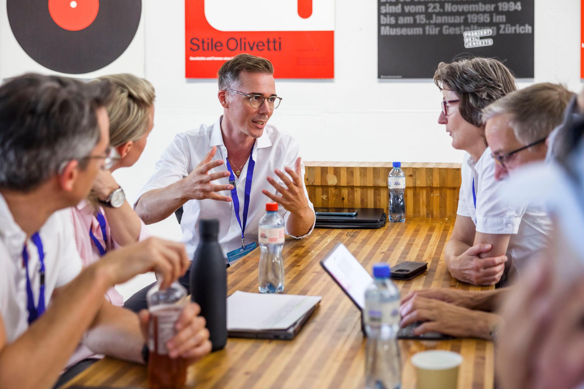 In einzelnen Sessions wurden vertieft verschiedene Themen besprochen. 