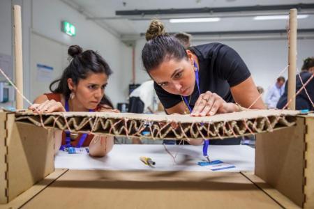 Im Brückenbauworkshop ging es ums Thema «Innovationen im eigenen Unternehmen anstossen.» 