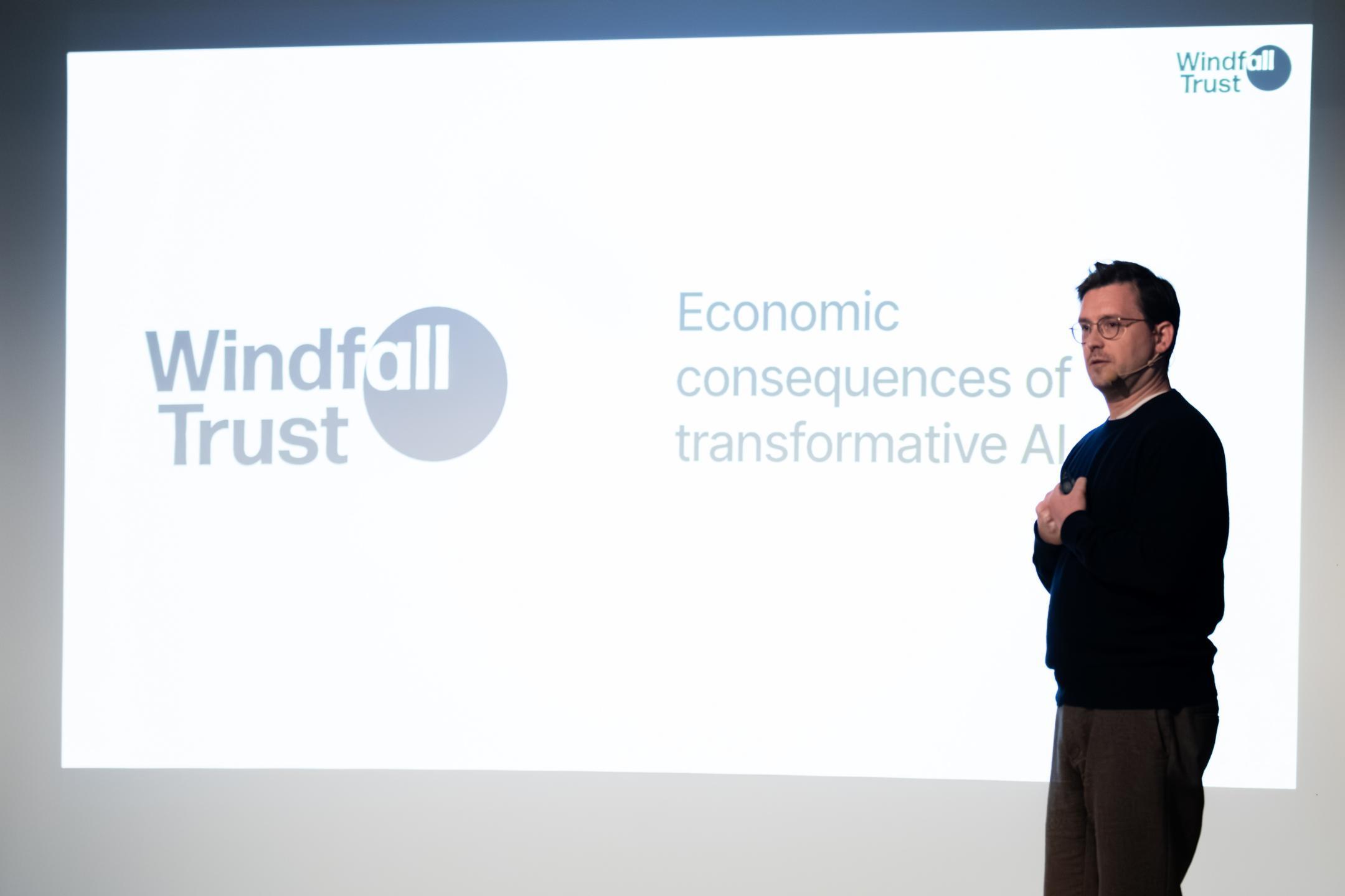 Danny Buerkli hält seine Präsentation