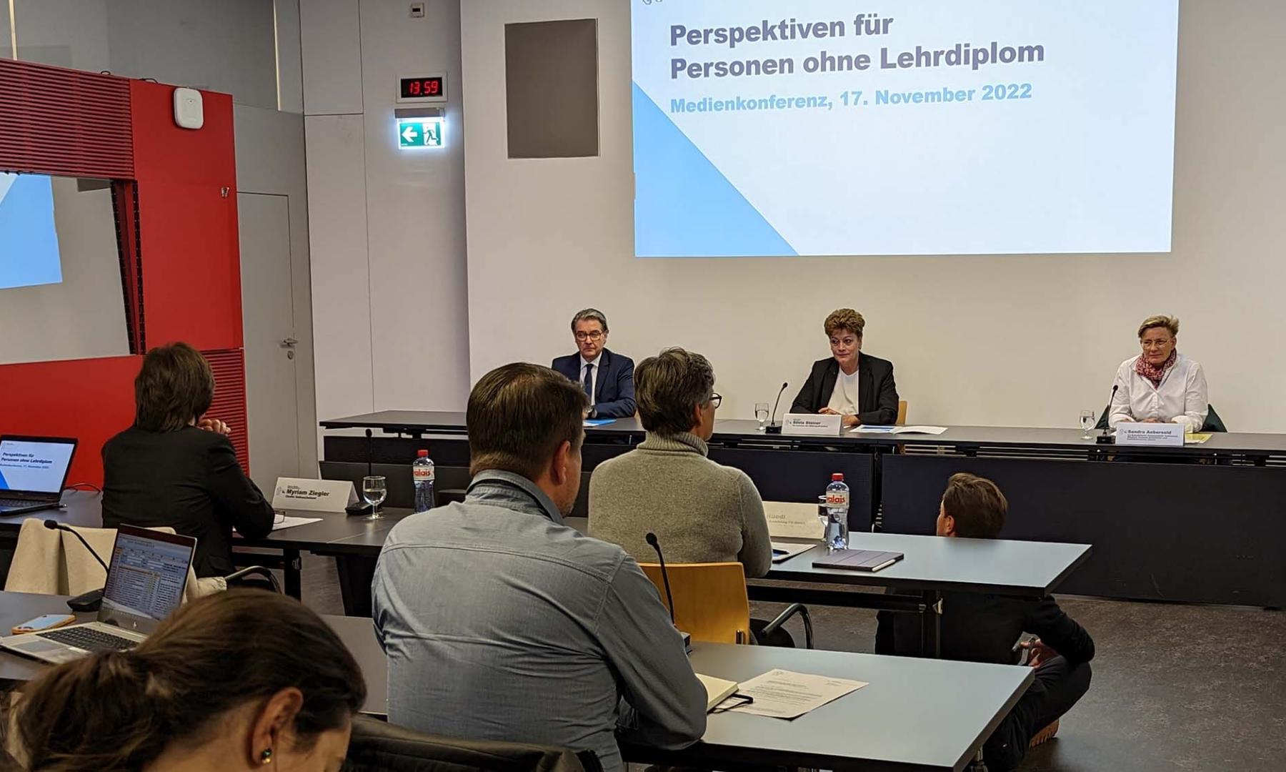 Stilvolle Personen Befordern Ohne Personenbeforderungsschein Bilder